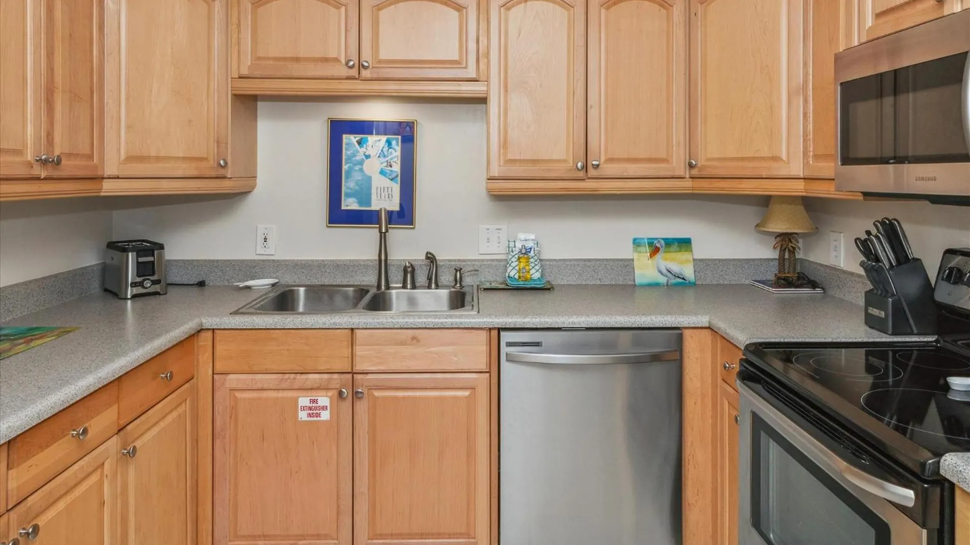 Dolphin Point 303A- By Holiday Isle Properties Destin Apartment