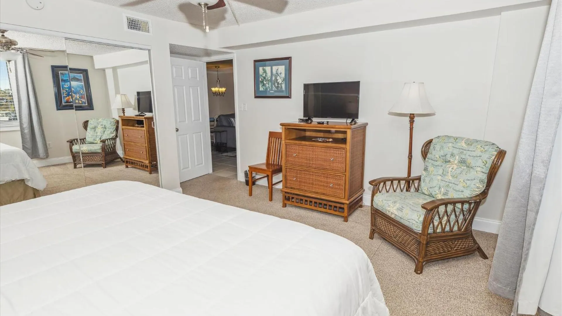 Dolphin Point 303A- By Holiday Isle Properties Destin Apartment