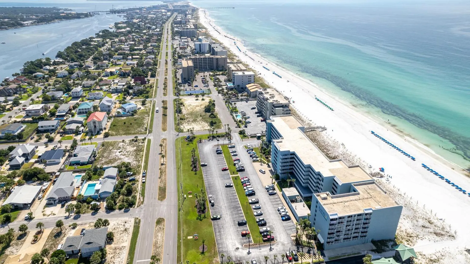 Dolphin Point 303A- By Holiday Isle Properties Destin Apartment